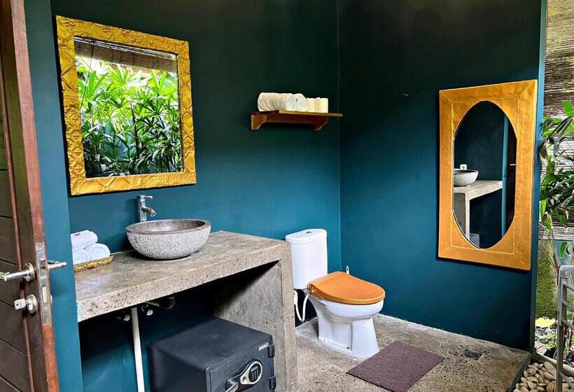 חדר דלוקס, Joyously Raw Villas