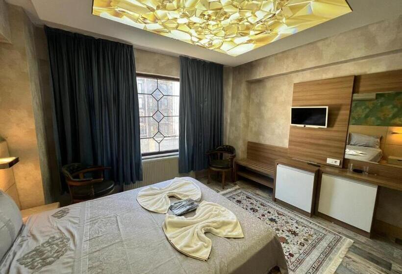 استودیوی استاندارد, Feridiye