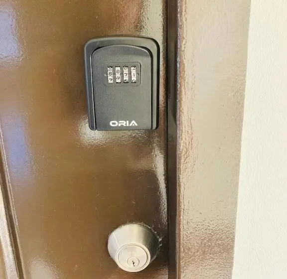 バルコニー付き1ベッドルームアパートメント, 1 Bed 1 Bath Near Airport
