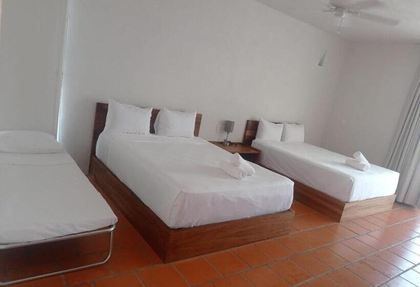 جناح جونيور مزوَّد بشرفة, Aurelia