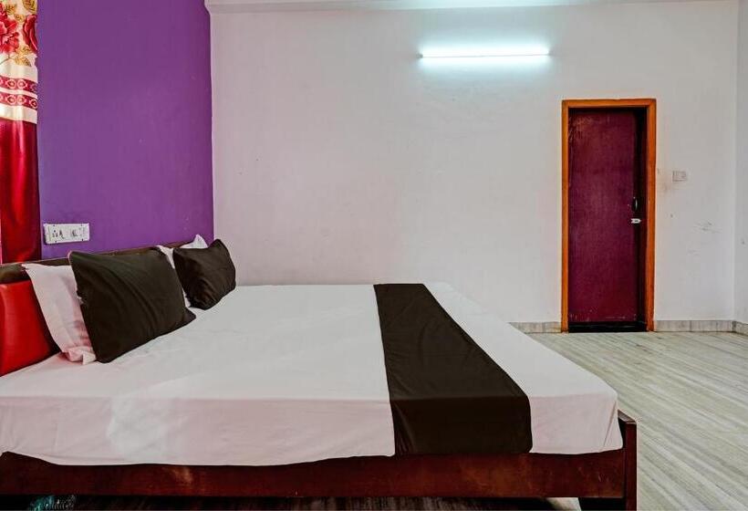 三人经典房间, Oyo Flagship Ecr Goa Beach Resort