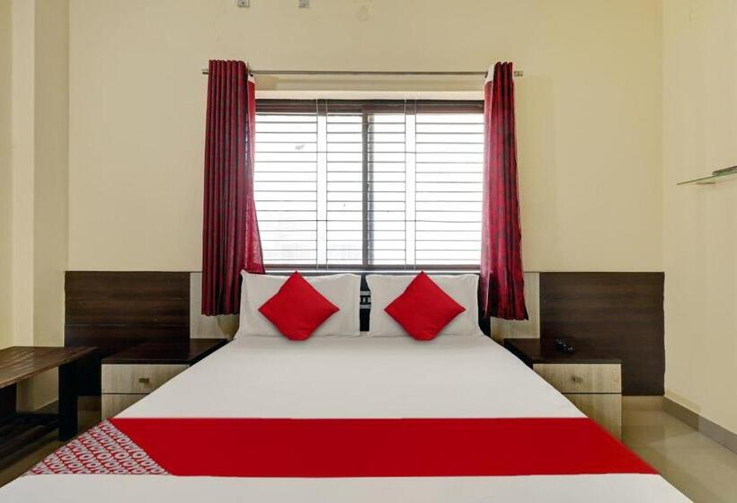 三人经典房间, Oyo Mohith Lodge