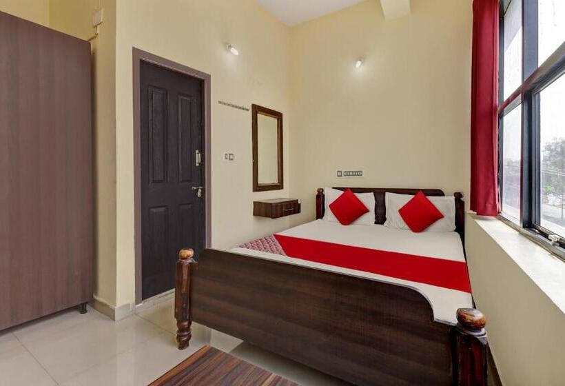 三人经典房间, Oyo Mohith Lodge