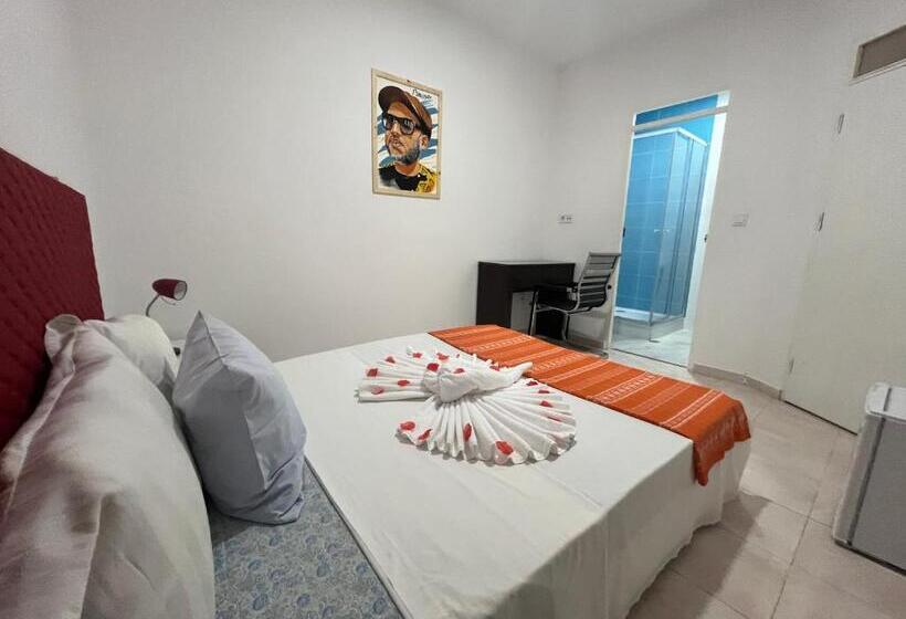 اتاق استاندارد, Principal