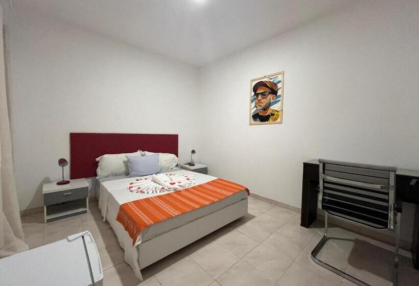 اتاق استاندارد, Principal