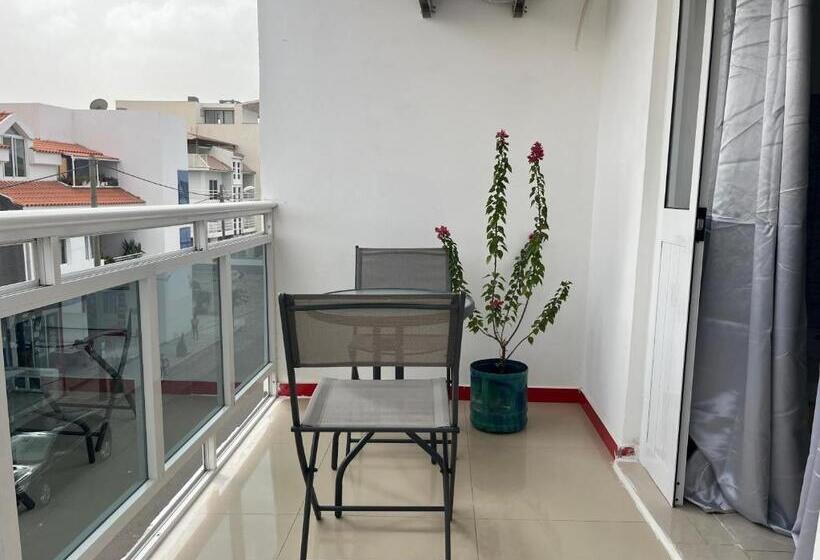 Standard Triple Room with Terrace, Principal