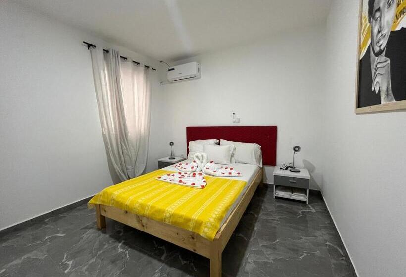 آپارتمان 2 خوابه, Principal