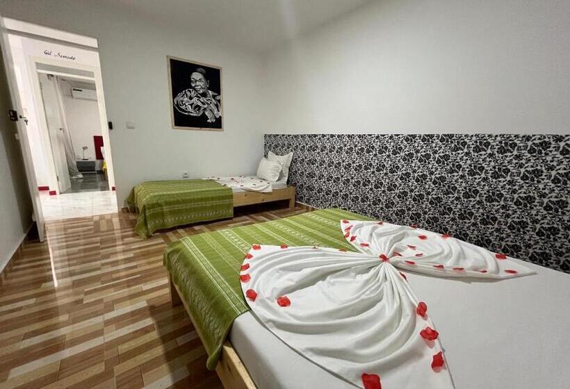 آپارتمان 2 خوابه, Principal