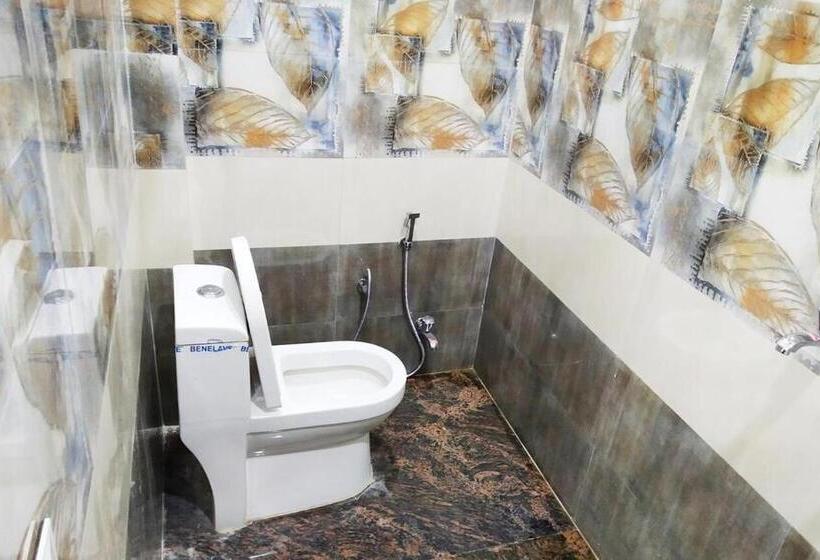 トリプルクラシックルーム, O Jangipur Lodge