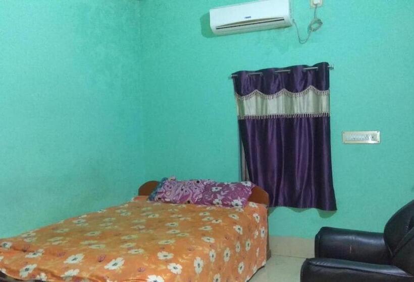 トリプルクラシックルーム, O Jangipur Lodge