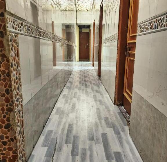 スタンダードルーム, Amaan Palace