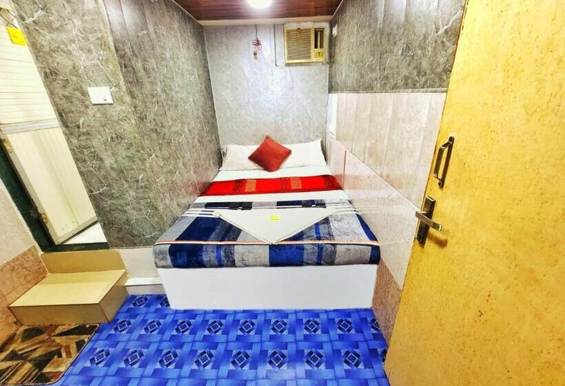 スタンダードルーム, Amaan Palace