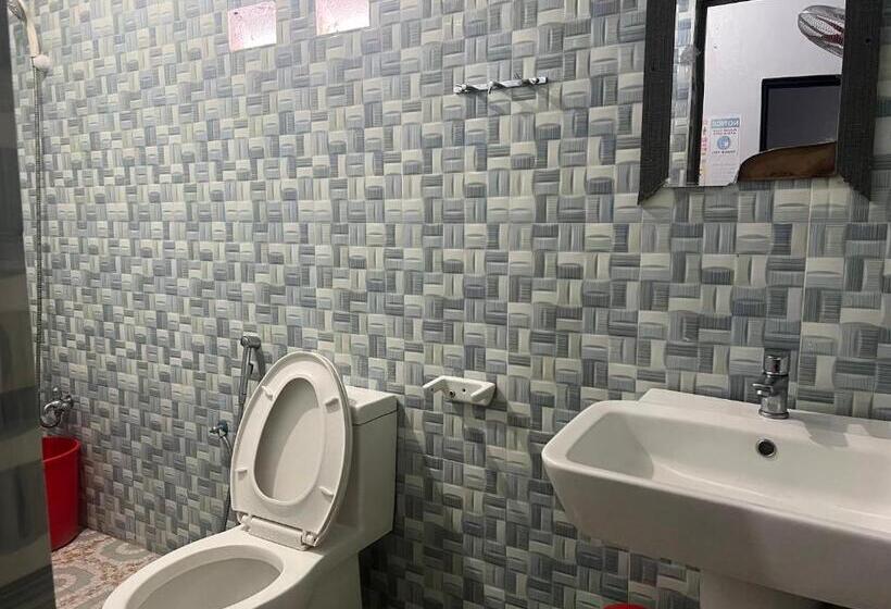 غرفة قياسية, Nińas Transient Baler