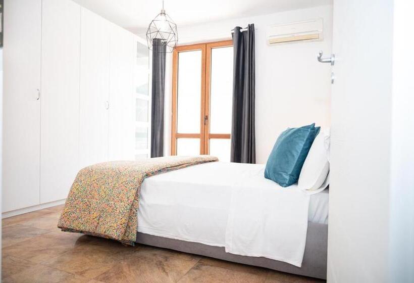 غرفة عائلية, Room 500