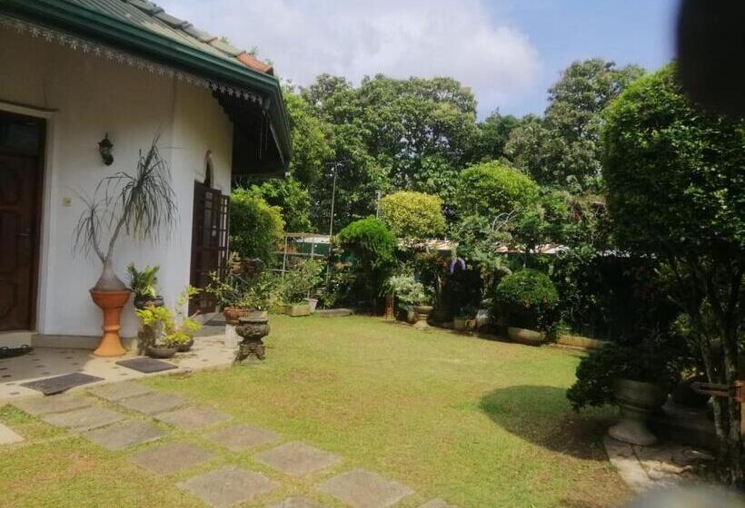 침실 1개 가든 전망 아파트, Blossoms Apartment 20 Min From Air Port