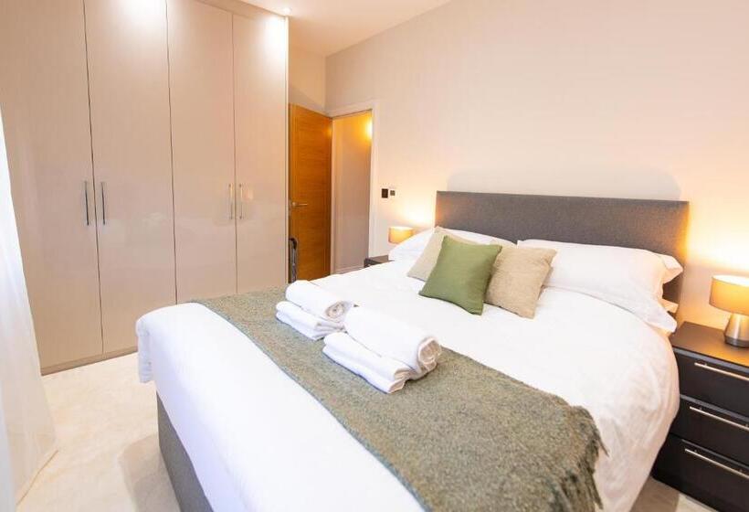 带1个卧室的豪华公寓, Ealing Residency
