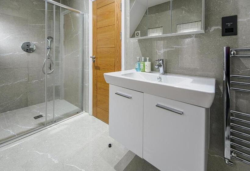 带1个卧室的公寓, Ealing Residency