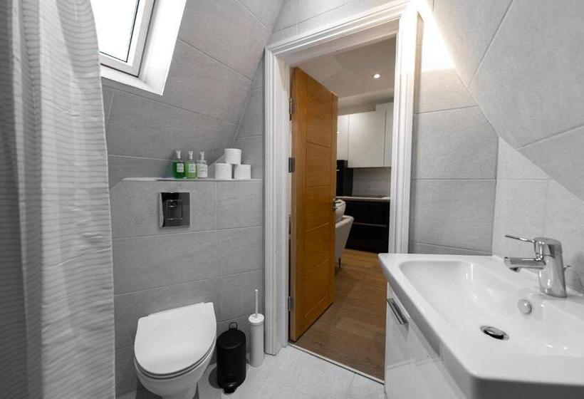 带1个卧室的公寓, Ealing Residency