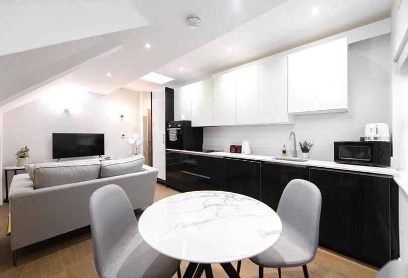 带1个卧室的公寓, Ealing Residency