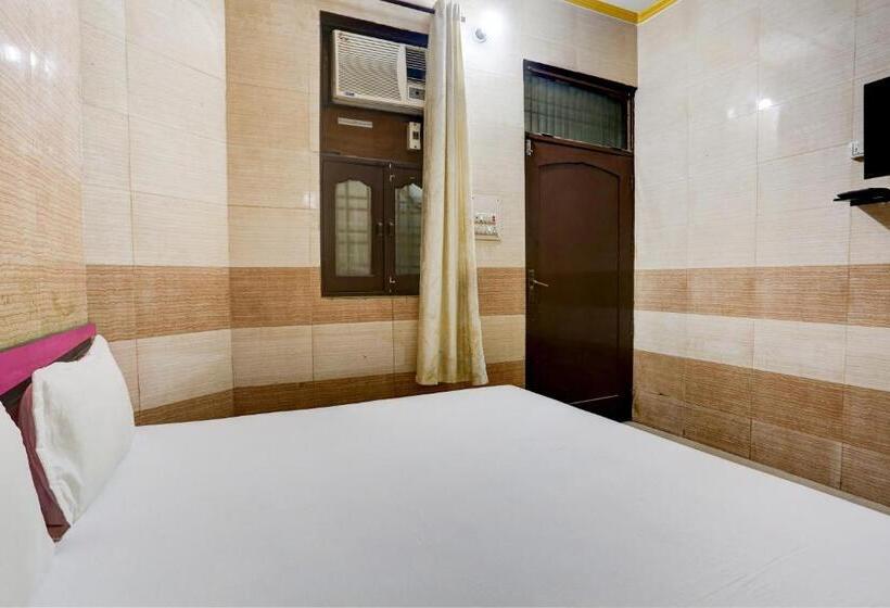 Трехместный Номер Классика, Oyo Royal Wings