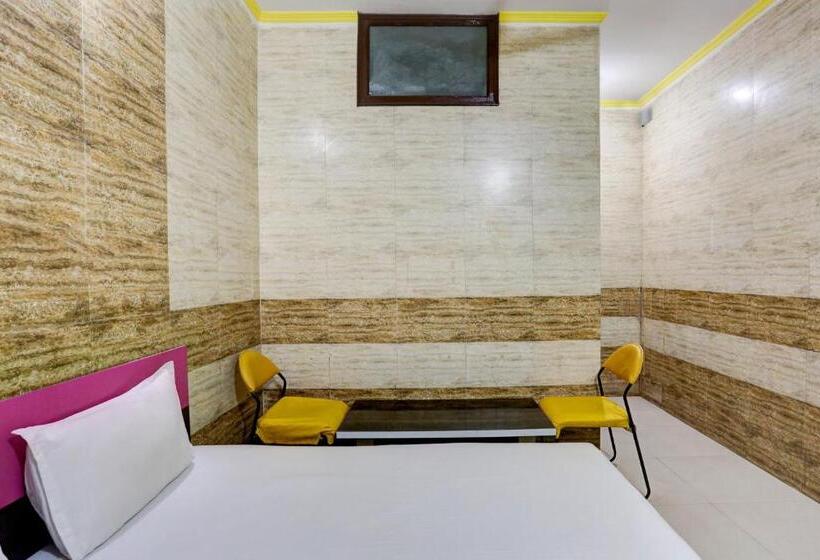 Трехместный Номер Классика, Oyo Royal Wings