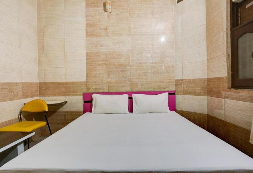 Трехместный Номер Классика, Oyo Royal Wings