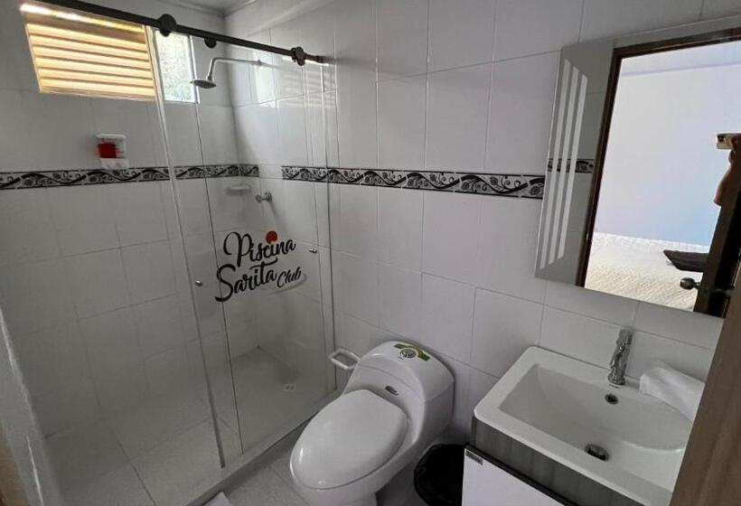 غرفة قياسية مطلّة علي حمام السباحة, Piscina Sarita Club Boutique