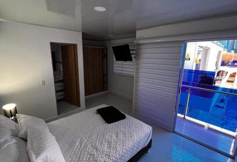 غرفة قياسية مطلّة علي حمام السباحة, Piscina Sarita Club Boutique