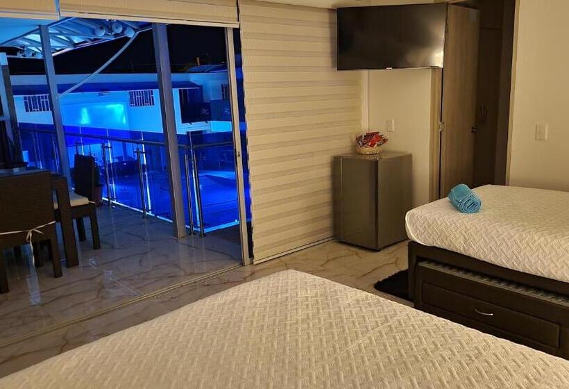 스탠다드 트리플 룸 풀장 전망, Piscina Sarita Club Boutique