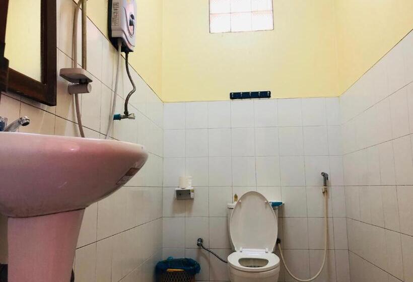 디럭스 룸, Sunriseeast