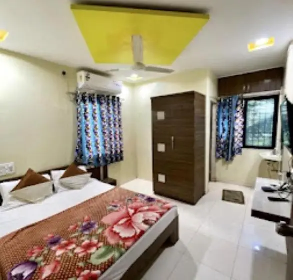Standard-huone, Suruchi Inn Sambhajinagar