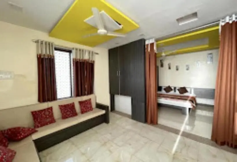 Deluxe-huone, Suruchi Inn Sambhajinagar
