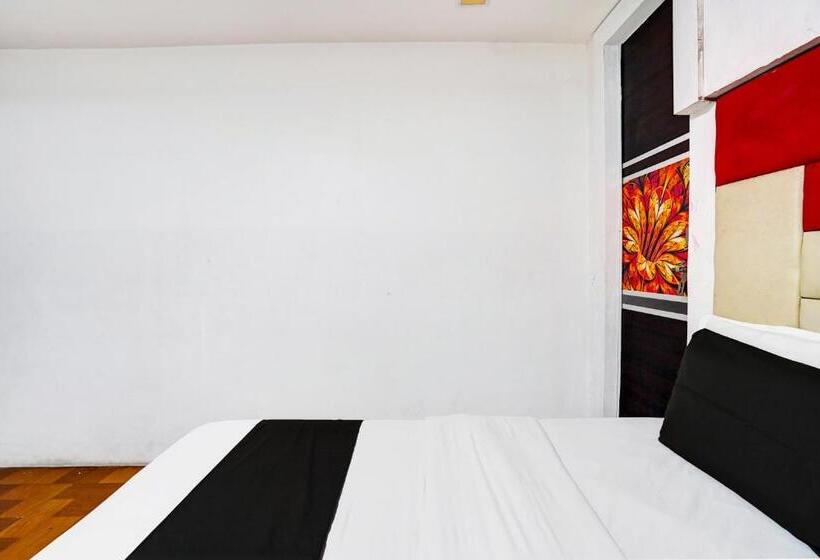 اتاق کلاسیک سه تخته, Oyo Flagship Sr Hotel And Marriage Hall