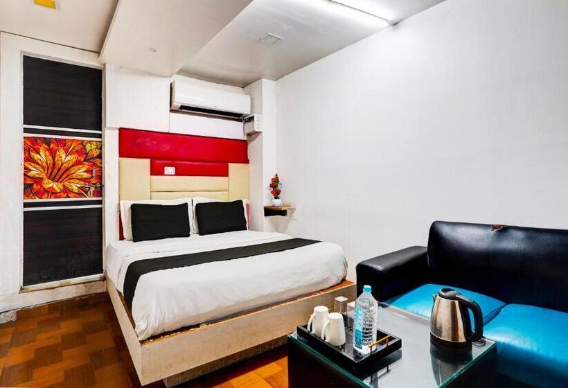 اتاق کلاسیک سه تخته, Oyo Flagship Sr Hotel And Marriage Hall