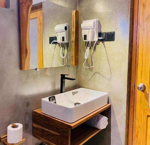 デラックスルーム, Kingco Villa