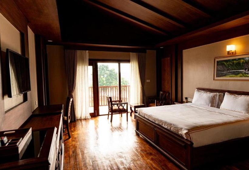 اتاق سوپریور, River Bank Jungle Resort