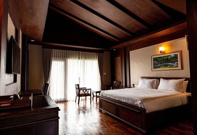 اتاق سوپریور, River Bank Jungle Resort