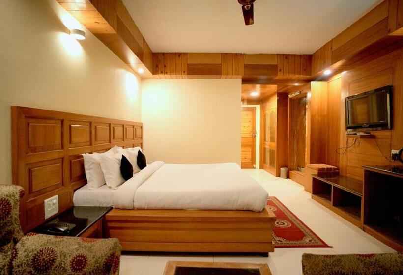 غرفة ديلوكس مزودة بشرفة, Shivalik Hotel And Resorts