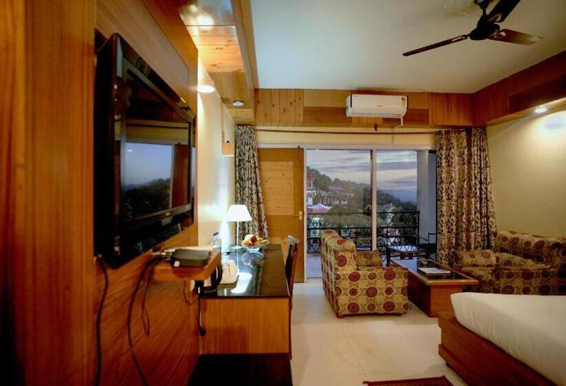 غرفة ديلوكس مزودة بشرفة, Shivalik Hotel And Resorts