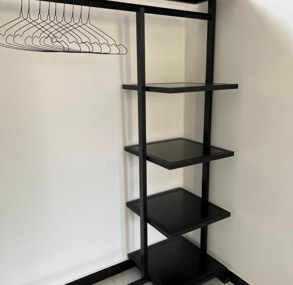 テラス付きスタンダードルーム, Seek The Sun