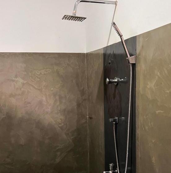 テラス付きスタンダードルーム, Seek The Sun