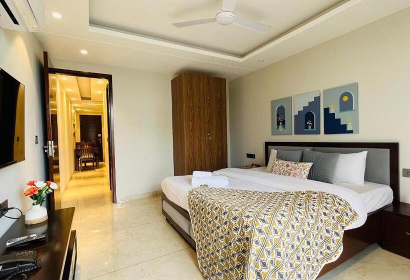 סוויטה, Bluo 1bhk Suite   Balcony, Gym, Lift, Parking