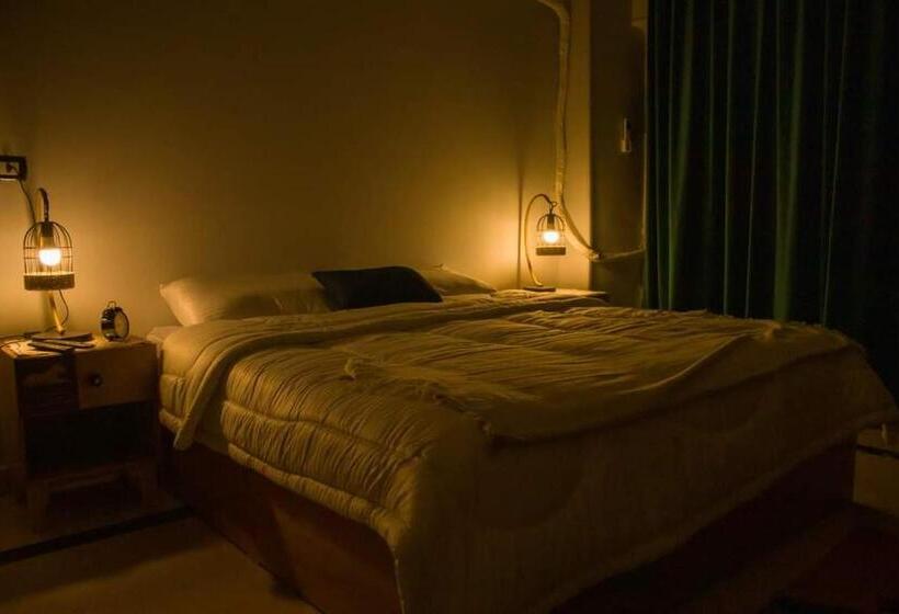 اتاق استاندارد سه نفره, Rbs Organizing Hotels Reservations