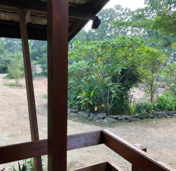Номер Стандарт Вид на Сад, Lampang Homestay2
