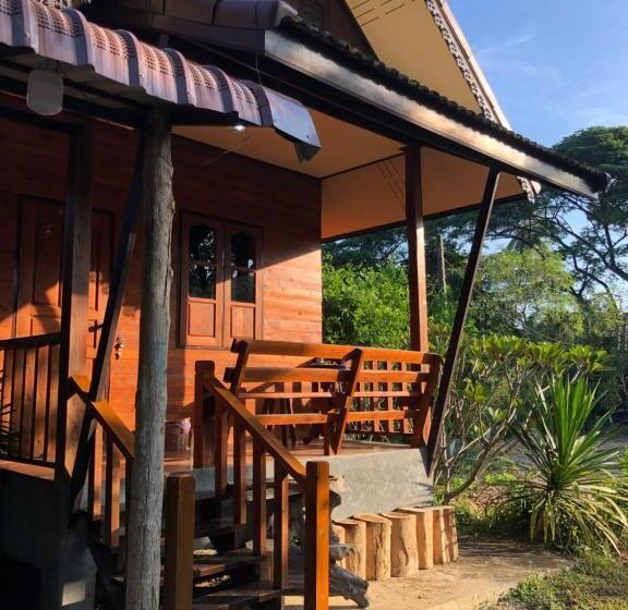 Номер Deluxe Кровать Кинг, Lampang Homestay2