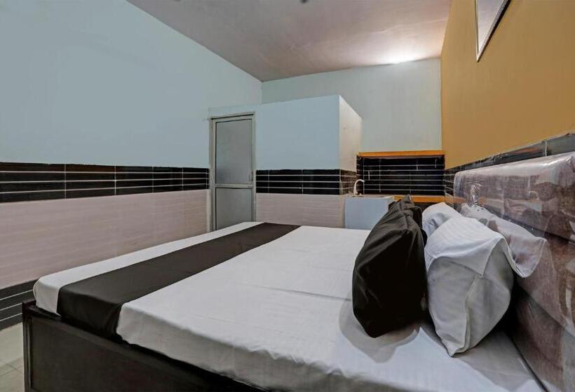 חדר קלאסי לשלושה, Moon Star Residency