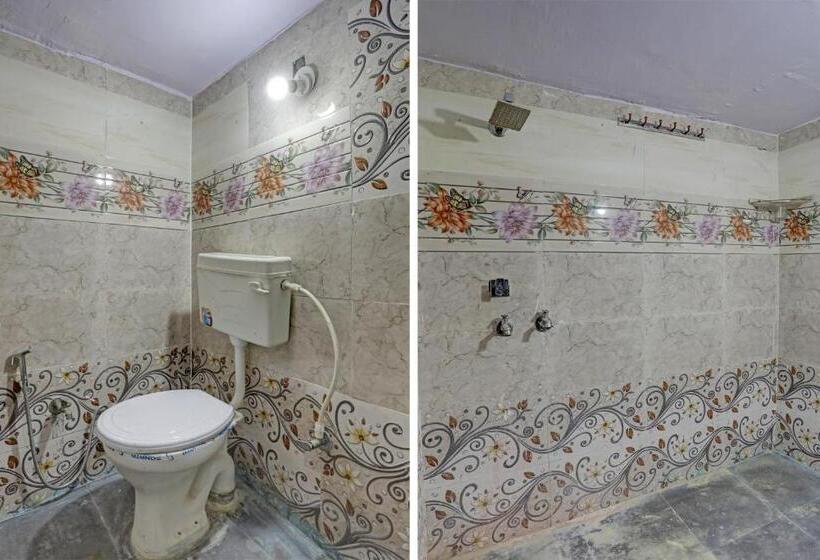 חדר קלאסי לשלושה, Moon Star Residency