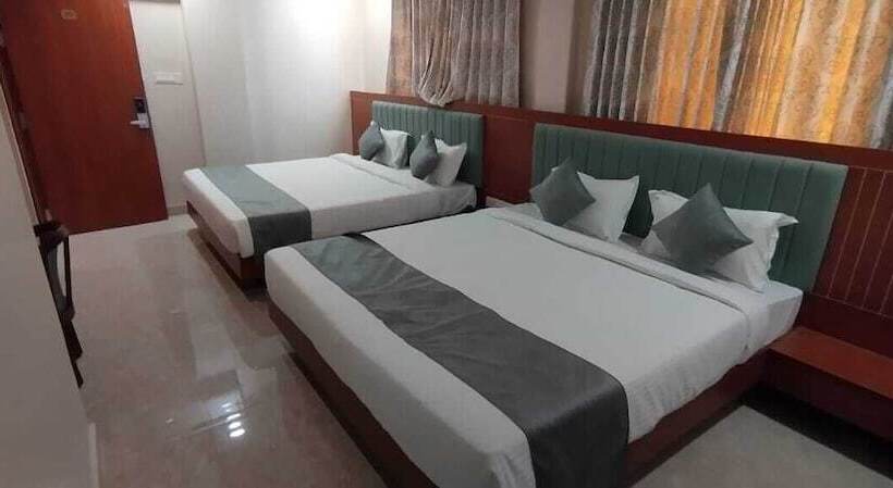 Chambre Familiale, Vijay Villas