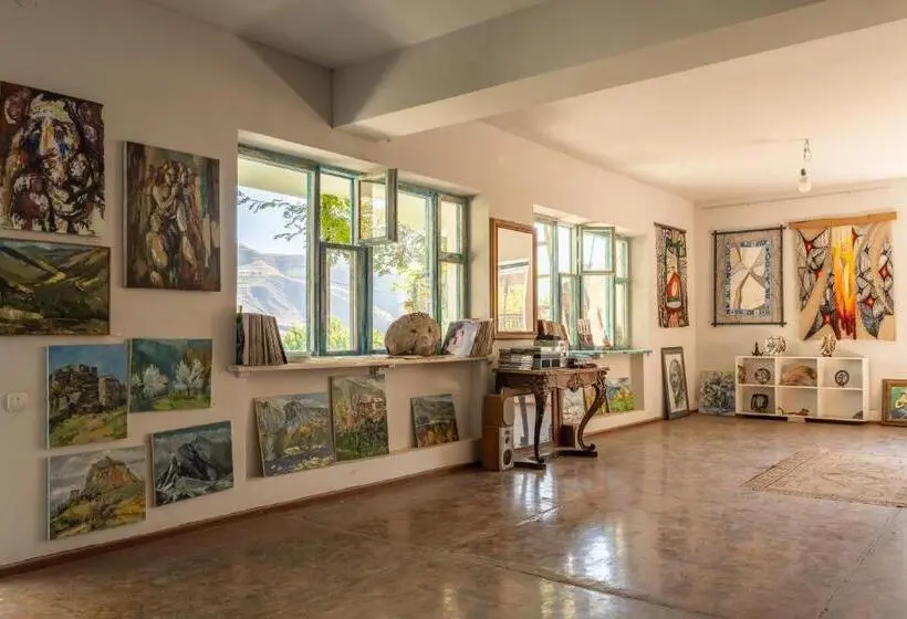 اتاق استاندارد, Art Rooms Garni