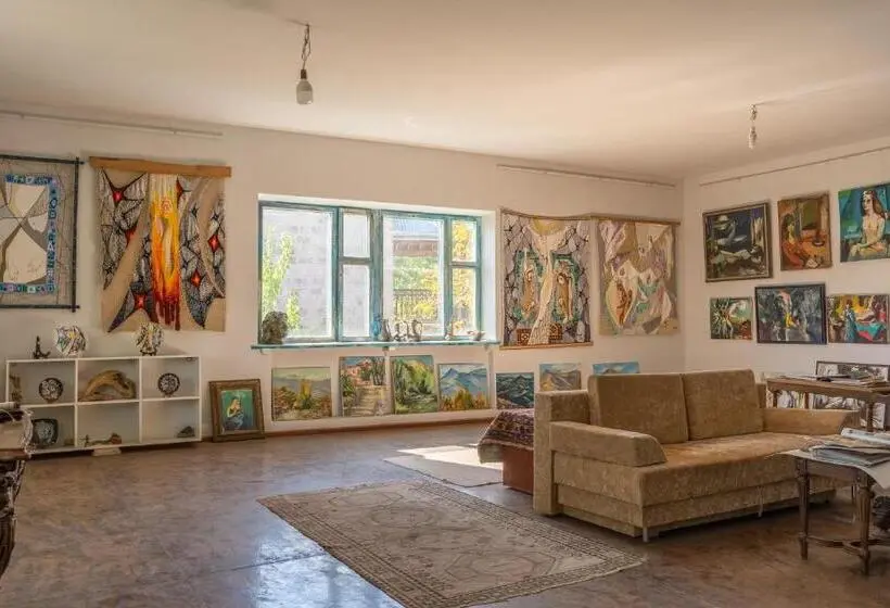 اتاق استاندارد, Art Rooms Garni